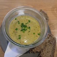 Pikante Thai-Kokos-Suppe (lecker!) at Mezzo  in Hannover