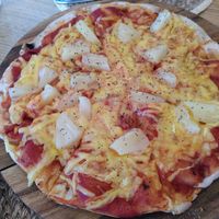 Vegan pineapple pizza 😋 (August 2025) at The Watch House in New Quay