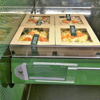 Vegan Mac and Greens [£5.50] with cauliflower, spinach, parsley and tomato at Pret a Manger - Broadwick St in London