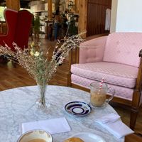 Cool decor   at Leche Desserts in Montreal