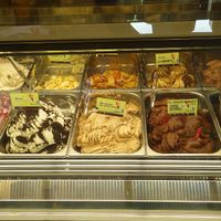 Ice cream at Manna Gelats in Barcelona