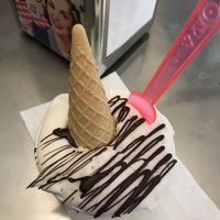 Vegan Apple sorbet and ginger&cinamon at Manna Gelats in Barcelona