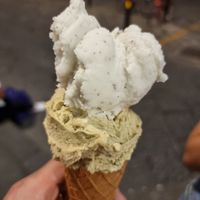 Pistachio and coconut at Edoardo - Piazza del Duomo in Florence