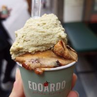 Pistachio and almond paste with caramelized figue at Edoardo - Piazza del Duomo in Florence