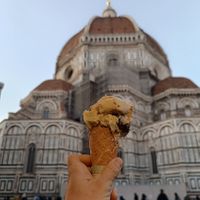 Ice cream with a view (almond pesto with caramelised figs and salted pistachio) at Edoardo - Piazza del Duomo in Florence