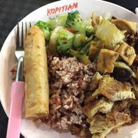 food selections at SuManYuan 素满园 - Plaza Singapura in Central Singapore