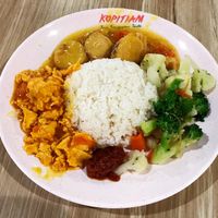 Rice with 3 vegetables $4.10 at SuManYuan 素满园 - Plaza Singapura in Central Singapore