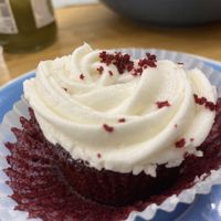 Cupcake red velvet  at Cloud Cakes - Mandar in Paris