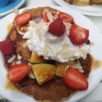 Pancakes with Fruits at Cloud Cakes - Mandar in Paris
