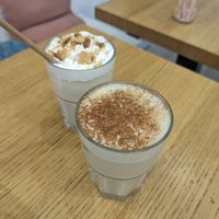 Milk shake and iced chai at Cloud Cakes - Mandar in Paris
