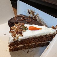 Carrot cake and Sachertorte at Cloud Cakes - Mandar in Paris