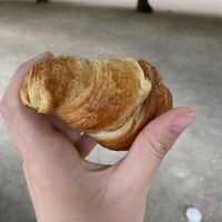 Croissant - 5/5  at Cloud Cakes - Mandar in Paris
