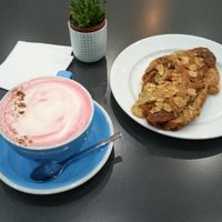 ginger beetroot latte and almond croissant at Cloud Cakes - Mandar in Paris