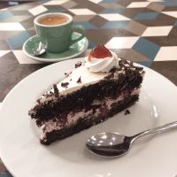 TARTE FORÊT-NOIRE / BLACK FOREST CAKE at Cloud Cakes - Mandar in Paris
