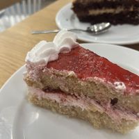 Gâteau fruits rouges (hyper léger et bon !)  at Cloud Cakes - Mandar in Paris