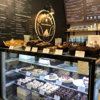 So many options!!!! at Cloud Cakes - Mandar in Paris