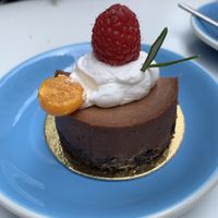 Yum at Cloud Cakes - Mandar in Paris