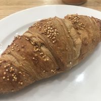 Croissant at Cloud Cakes - Mandar in Paris