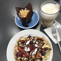 Pancakes and a muffin. Tres bien!! at Cloud Cakes - Mandar in Paris