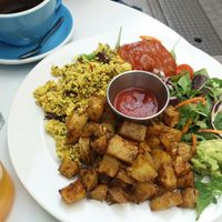 Sunday Brunch main course at Cloud Cakes - Mandar in Paris