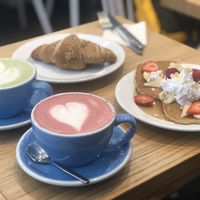 Pancakes & Croissant  at Cloud Cakes - Mandar in Paris