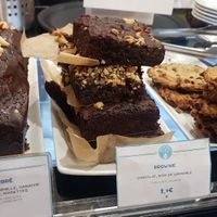 Big selection at Cloud Cakes - Mandar in Paris