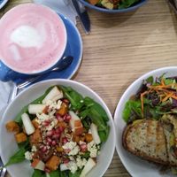 Cloud salad with pear, walnuts and pomegranate. Grilled toast with cheese, peppers, aubergine and beetroot latté at Cloud Cakes - Mandar in Paris