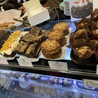 Cookies, brownies, muffins at Cloud Cakes - Mandar in Paris