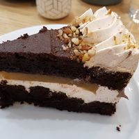 Pear-chocolate cake at Cloud Cakes - Mandar in Paris