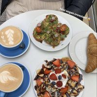 Pancakes, croissant, avocado toast  at Cloud Cakes - Mandar in Paris