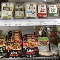 Plant bacon, hack, etc.  at Landmann's Biomarkt in Munich