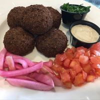 falafel platter (comes with the hummus and tabouli) at Daddy's Place in Easton