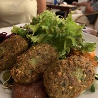 Falafel ensalada at Emmax in Lanzarote
