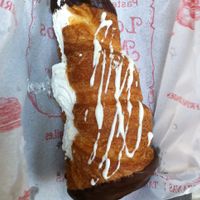 croissant at Panaderia Los Manchegos in Valencia