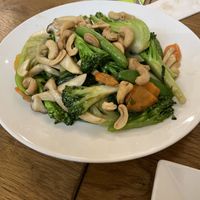 King oystermushrooms with vegetables and cashews  at De Kade in Rotterdam