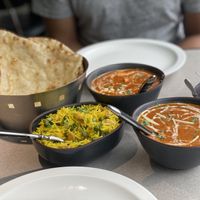 Vegetarian. Clockwise from top left: honey naan, paneer makhani, dal makhani, saffron rice. Everything was delicious. I recommend the dal the most.  at TAJ - Taste of Indian - 타지 in Seoul