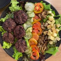 Salads Noronha with chickpea patties   at Greenmix in Recife
