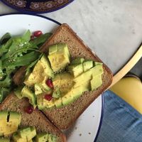 avocado toast at Shakespeare and Company Cafe in Paris