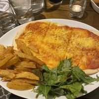 Vegan pizza was delicious at The Blackhorse Hotel Restaurant in Grassington