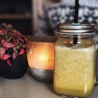 Fresh Mango Smoothie  at Vers in Maastricht