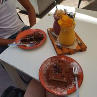 Cake and smoothies at Delicias y Namaste in Fuerteventura