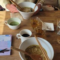 veganes Ramen und Getränke at Hotoha & Mihogashi in Aioi