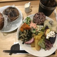 Vegan set menu, organic soy milk latte and muffin   at Guruatsu in Tokyo