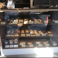 Every cake with the label is VEGAN at Guruatsu in Tokyo