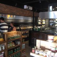 Store bulk options at MaxFoods Market in Brasilia