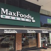 Store front at MaxFoods Market in Brasilia