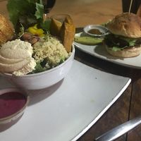 Bowle and burger at Vibe Cafe in Siem Reap