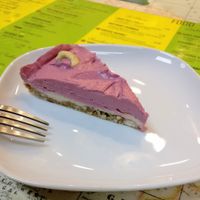 Raspberry "cheesecake" at Urban Orchard in Madrid