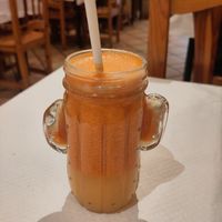 Fresh Juice in funny glas at Artemisa Sol - Huertas in Madrid