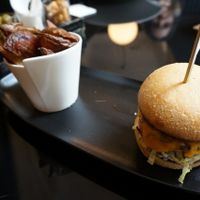 Vegan Burger at The Purple Bar in Paris